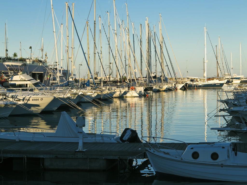 Hotel Regent San Benedetto del Tronto Exterior foto