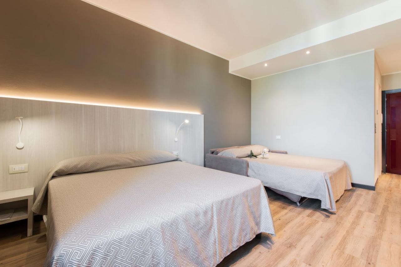 Hotel Regent San Benedetto del Tronto Exterior foto