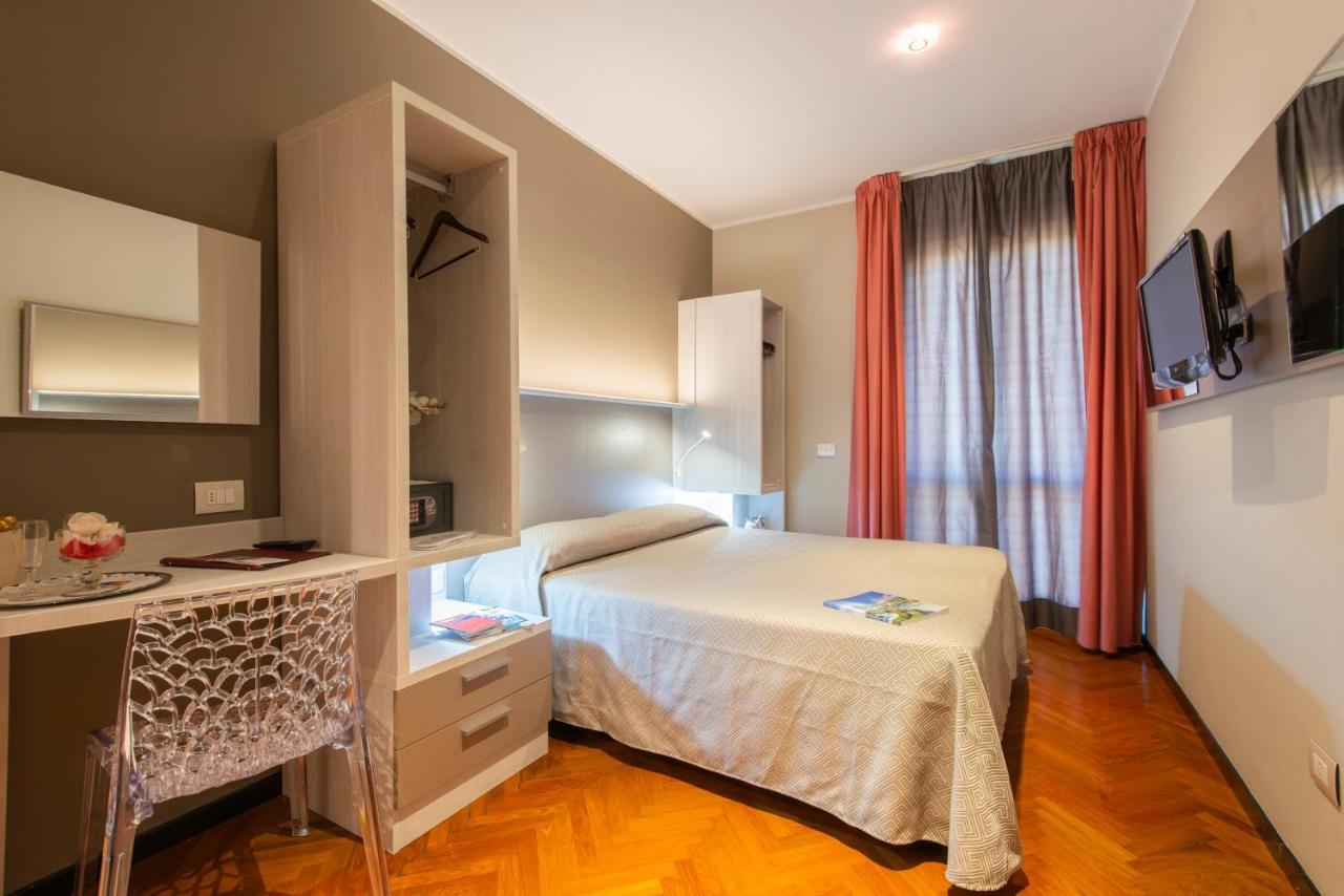 Hotel Regent San Benedetto del Tronto Exterior foto